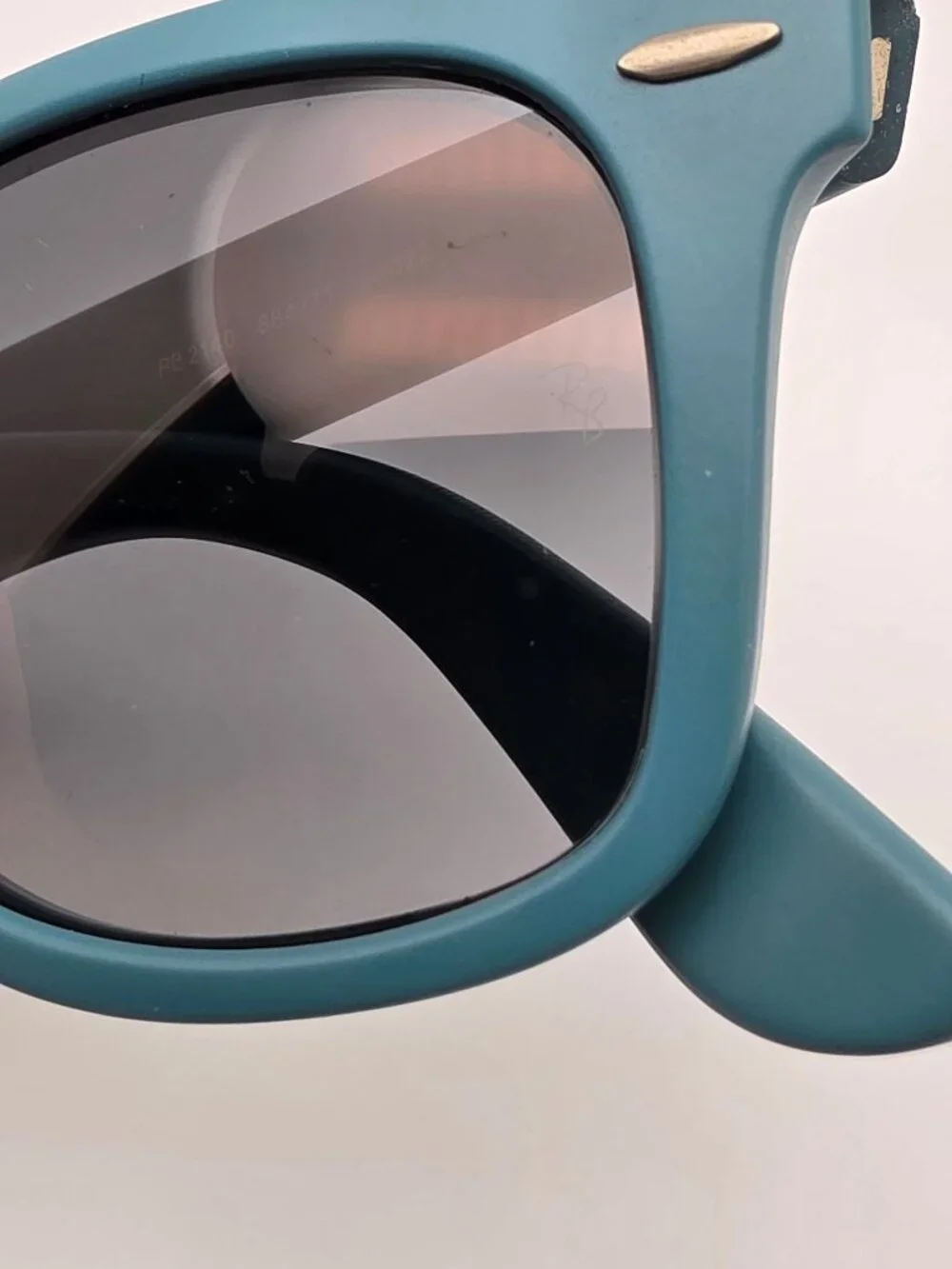 Ray-Ban this listing